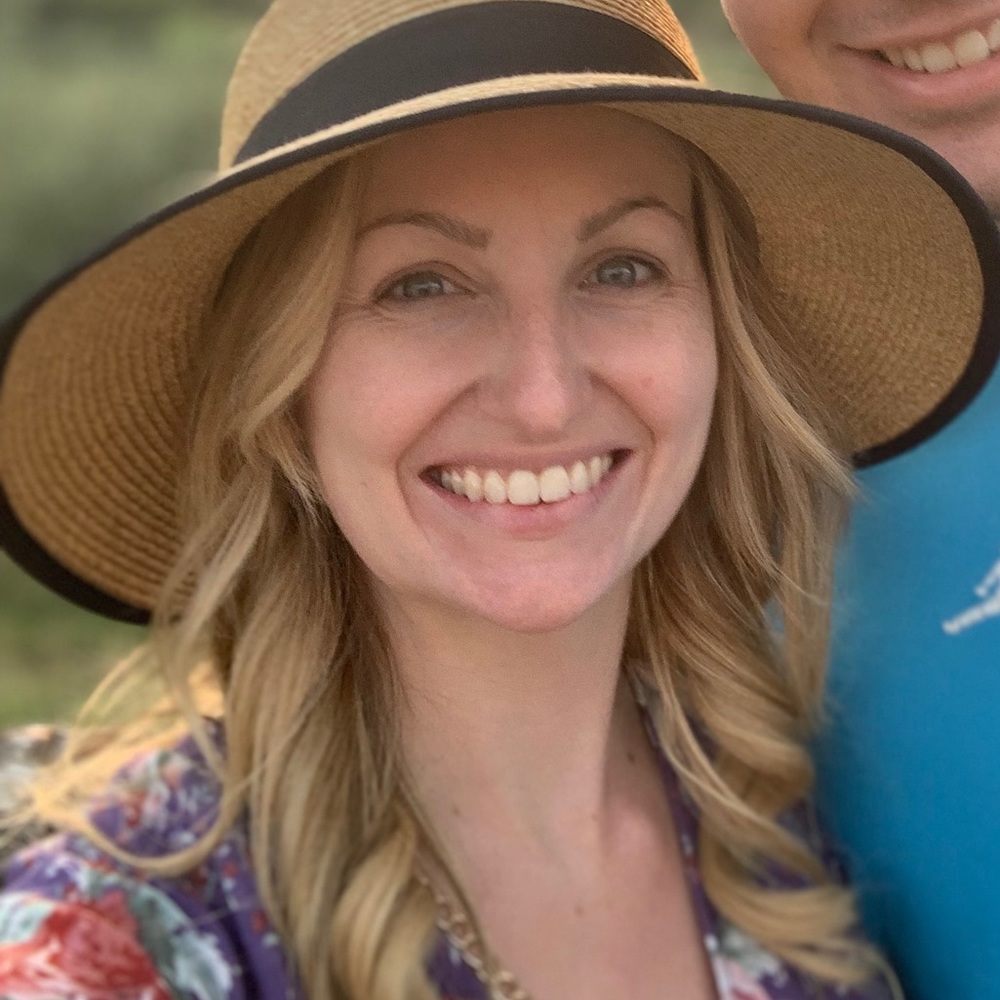 Meet your Posher, Cristina